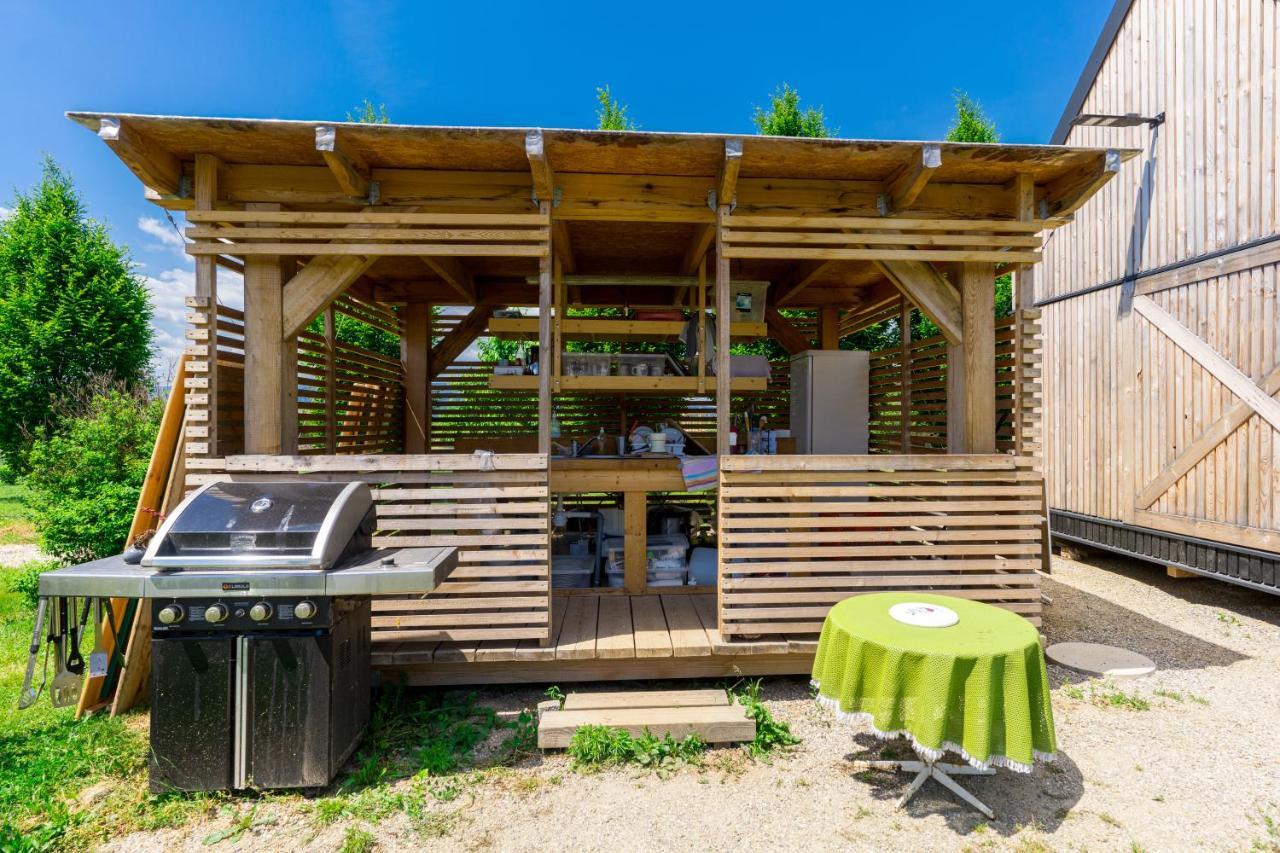 מלון Cirkovce Horse Glamping Park מראה חיצוני תמונה