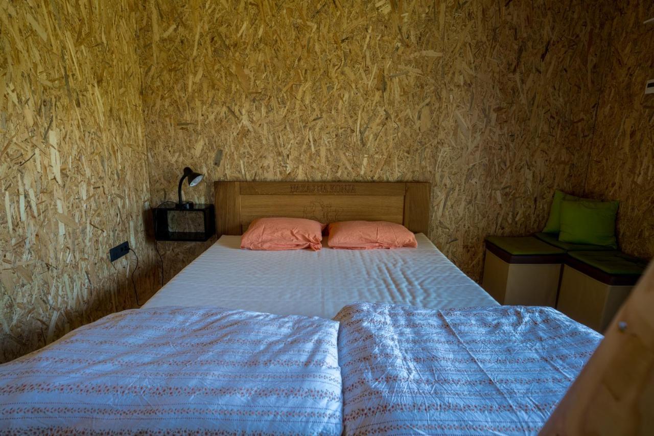 מלון Cirkovce Horse Glamping Park מראה חיצוני תמונה